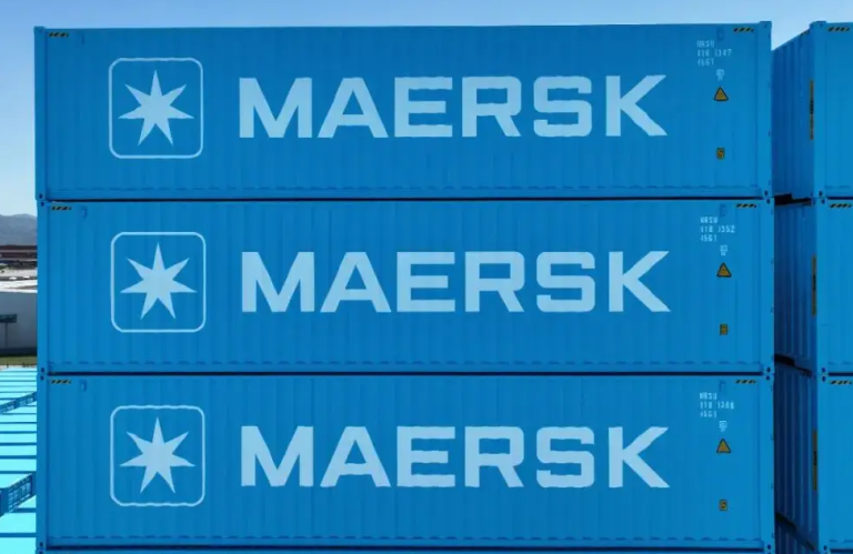 Maersk Container Color Change2